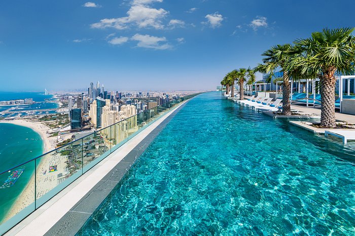 Address Beach Resort rooftop infinity pool on level 77 overlooking Dubai Marina and Palm Jumeirah