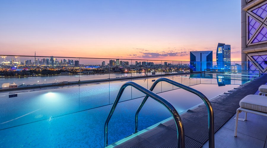 Al Bandar Arjaan by Rotana, 2 minute walk to Burj Khalifa Metro Station