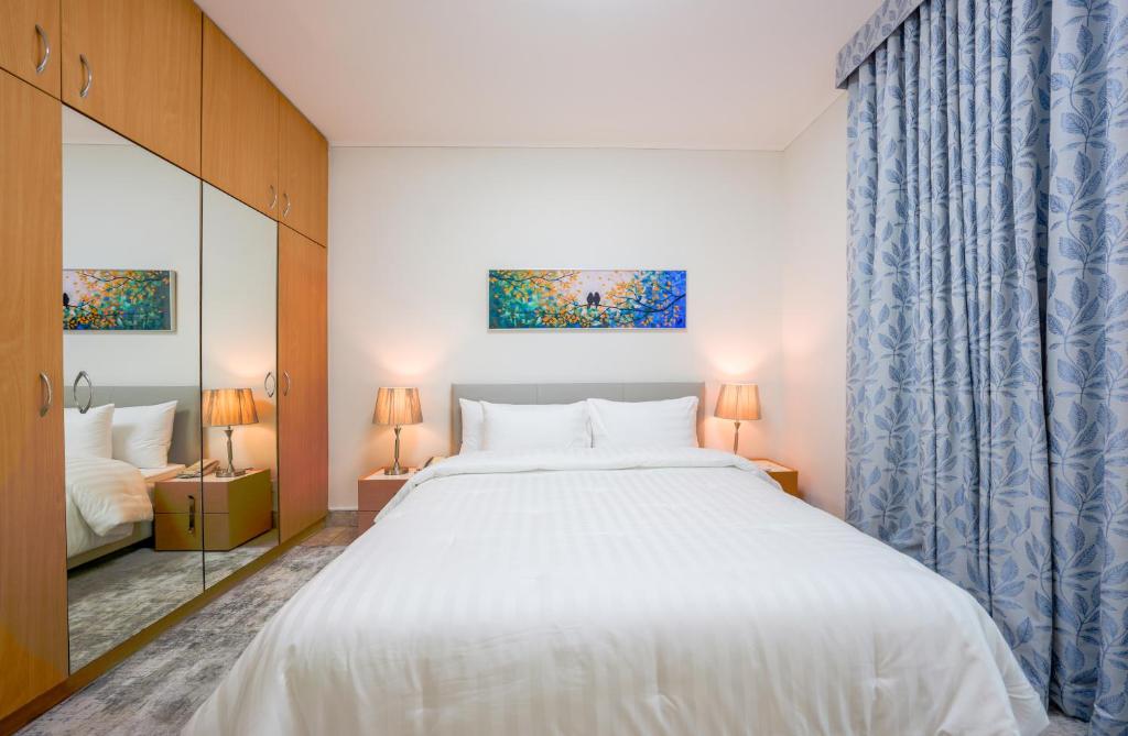 Al Bustan Centre & Residence Dubai with free airport shuttle and kitchenette suites