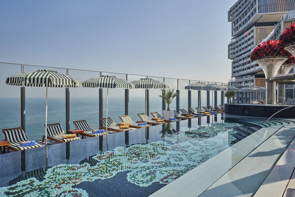 Atlantis The Royal 90 meter long Cloud 22 infinity pool largest hotel pool in Dubai Palm Jumeirah