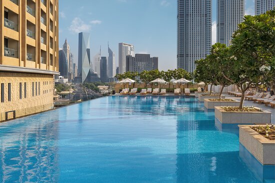 Best hotels near Dubai Mall 2026 — connected hotels, walking distance, Fountain views and budget picks in Downtown Dubai