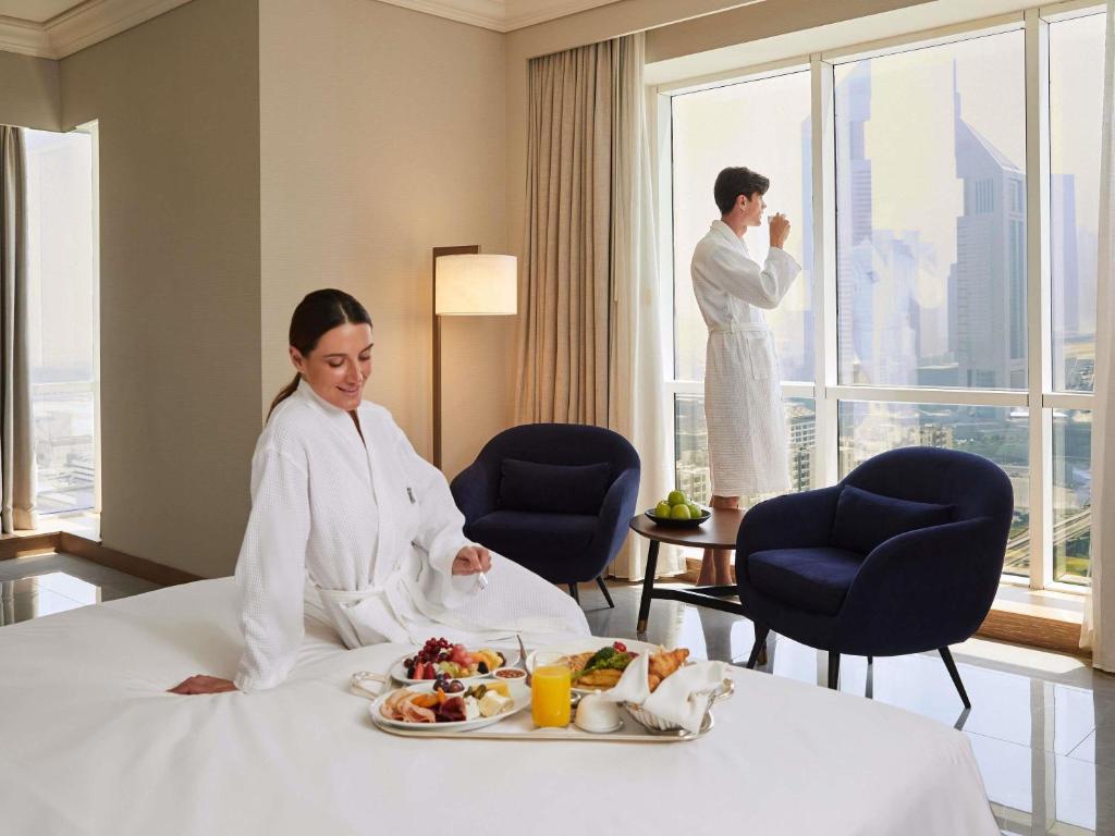 Fairmont Dubai Chinese tourist Golden Welcome certified Sheikh Zayed Road