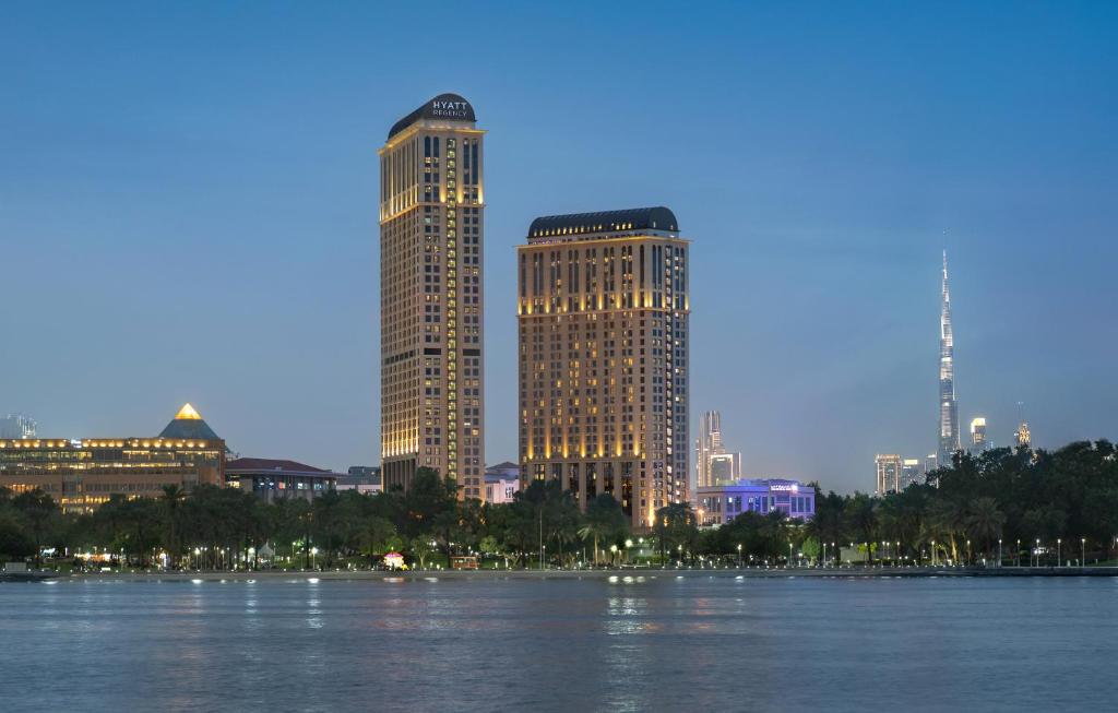 Hyatt Regency Dubai Creek Heights cheap 5 star World of Hyatt Globalist breakfast