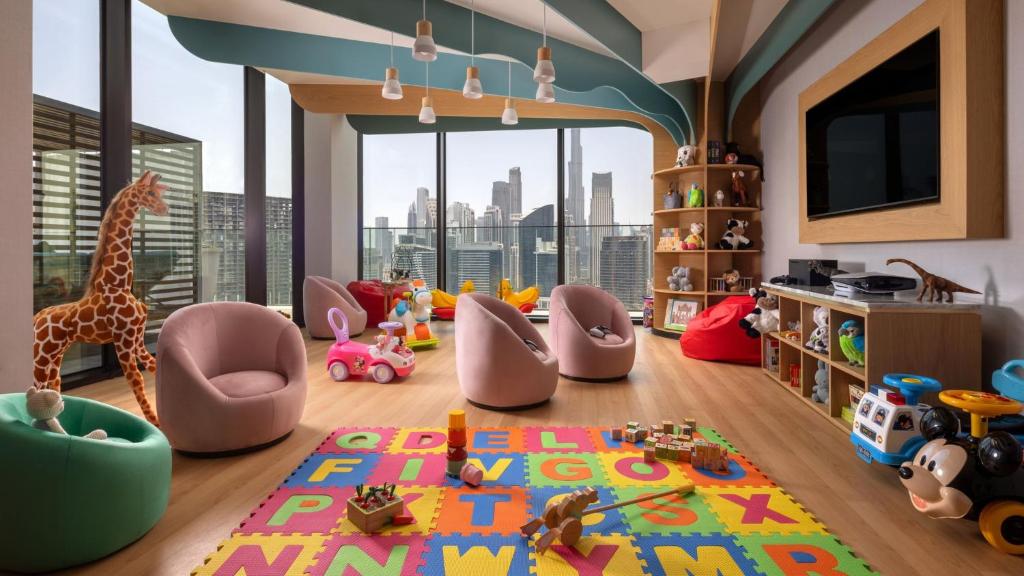 InterContinental Residences Dubai Business Bay 3 bedroom apartment for big families with full kitchen IHG