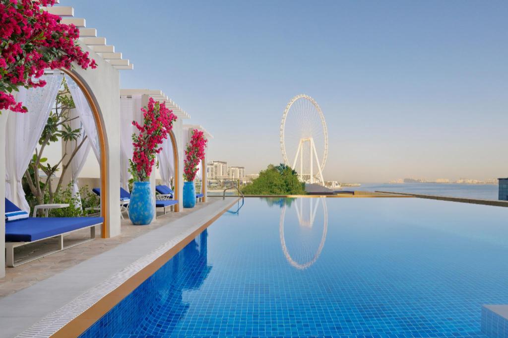 JA Ocean View Hotel JBR with full sea views from every room and beach within 3 minute walk