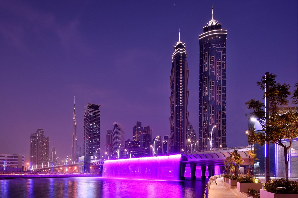 Jumeirah Emirates Towers Dubai Chopard Ladies Floor women-only hotel floor for solo female business travelers