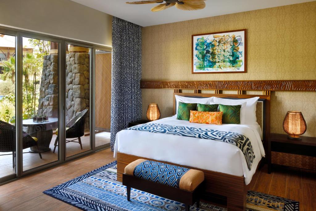 Lapita Hotel family suite with kitchenette and kids bunk beds near Dubai Parks