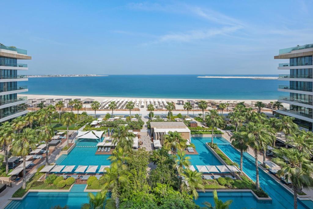 Mandarin Oriental Jumeira Dubai beach hotel luxury