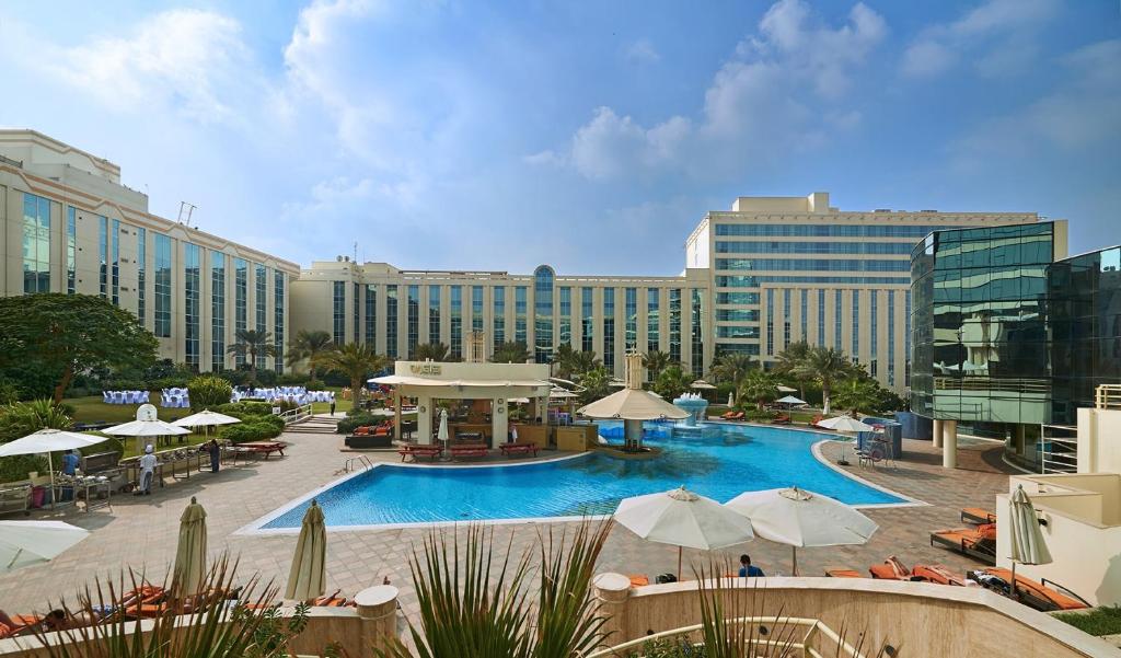 Millennium Airport Hotel Dubai with free shuttle to airport and large outdoor pool
