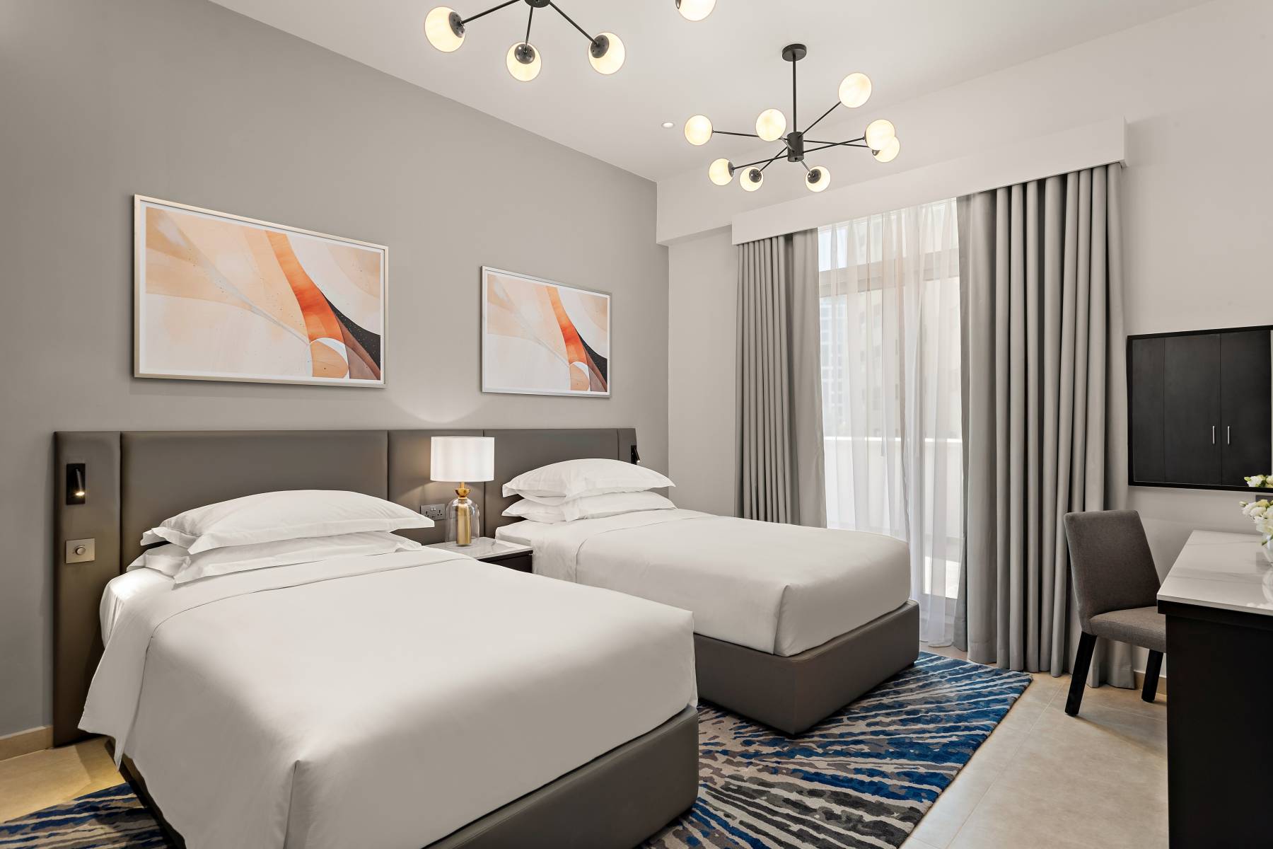 Movenpick Hotel Apartments Downtown Dubai 3 bedroom family connecting apartment for big families up to 8 guests