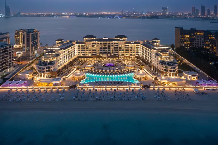 Taj Exotica Resort Dubai elevated pool with Arabian Gulf lagoon and Palm Jumeirah views